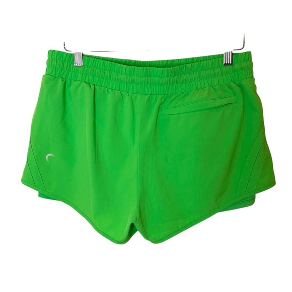 ZYIA Active Green Velocity Athletic Shorts- Size Medium - Picture 5 of 11